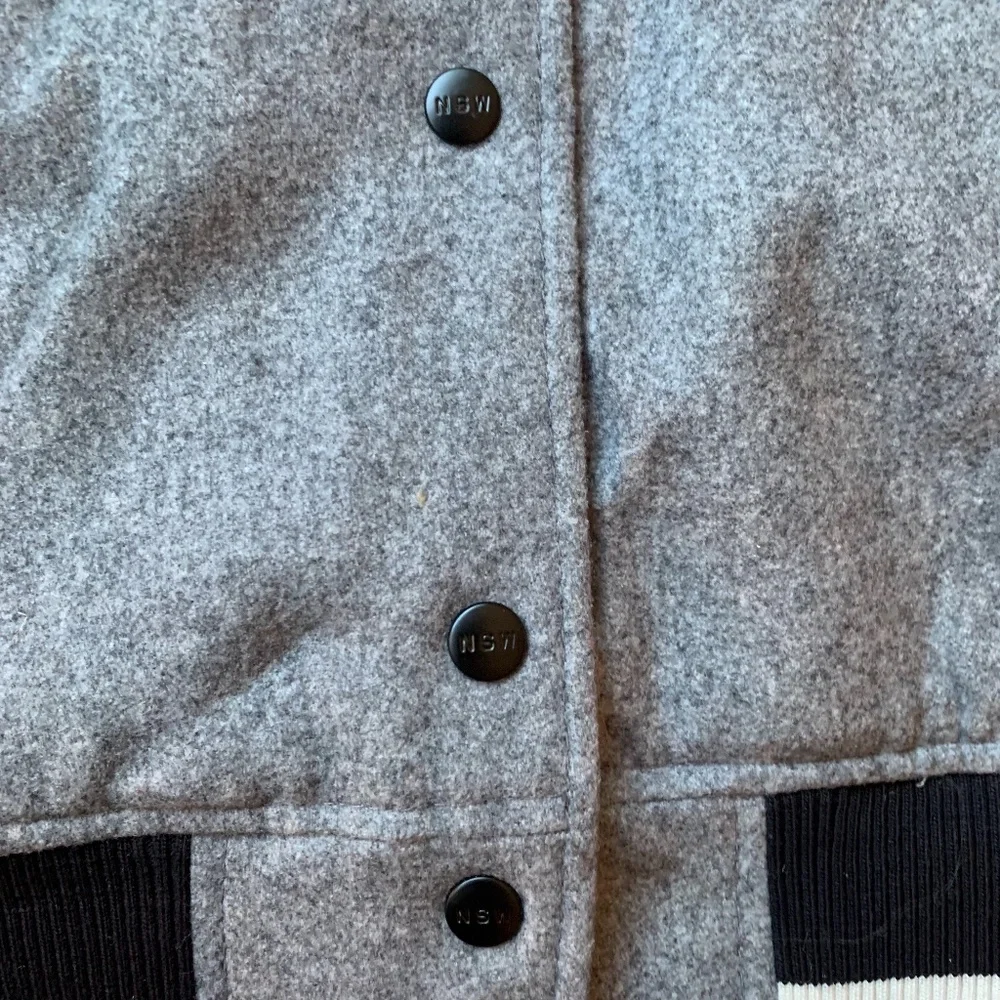 BLACK AND GREY NIKE WOOL AND LEATHER BOMBER COAT - Picture 2 of 9